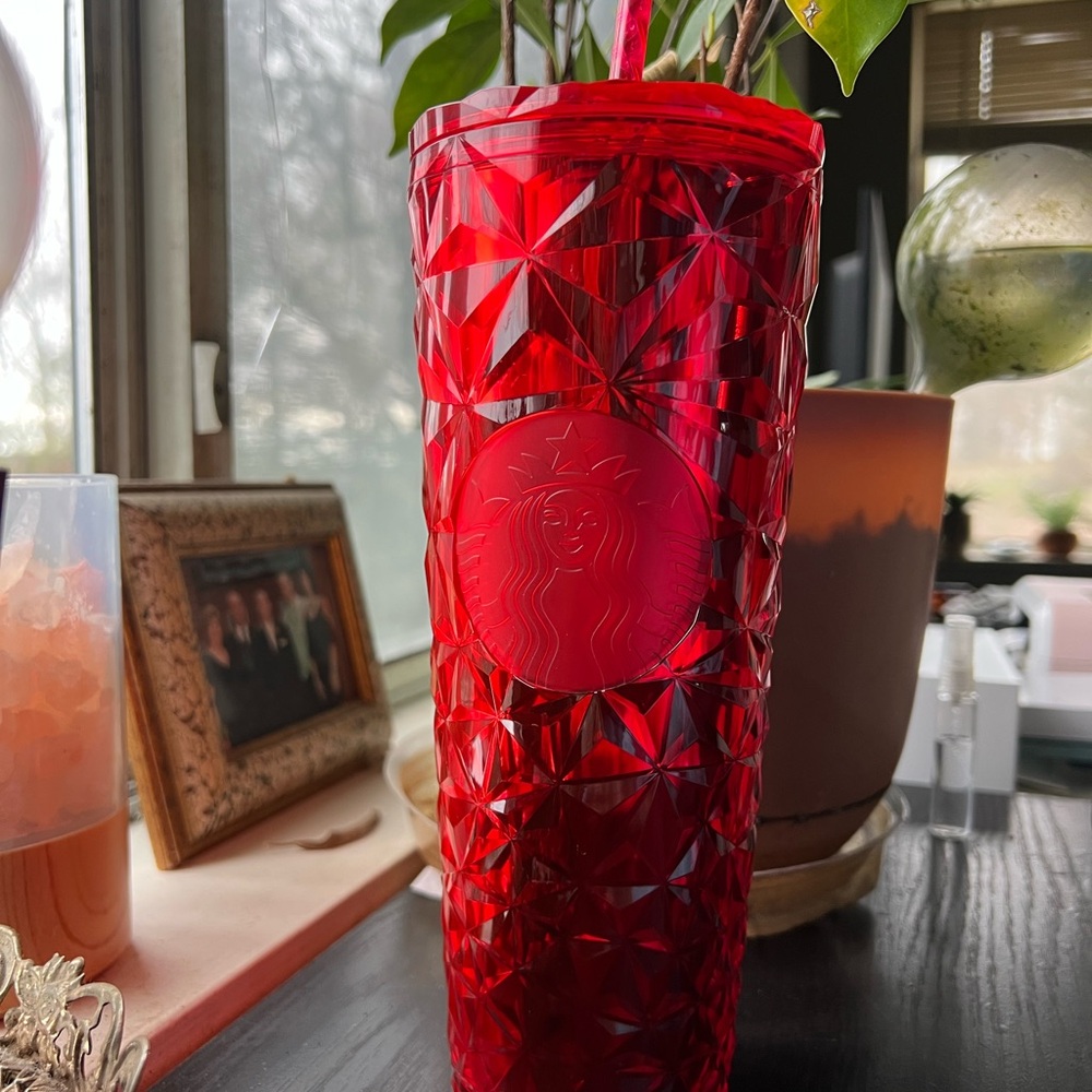 Starbucks 2022 Holiday Tumbler